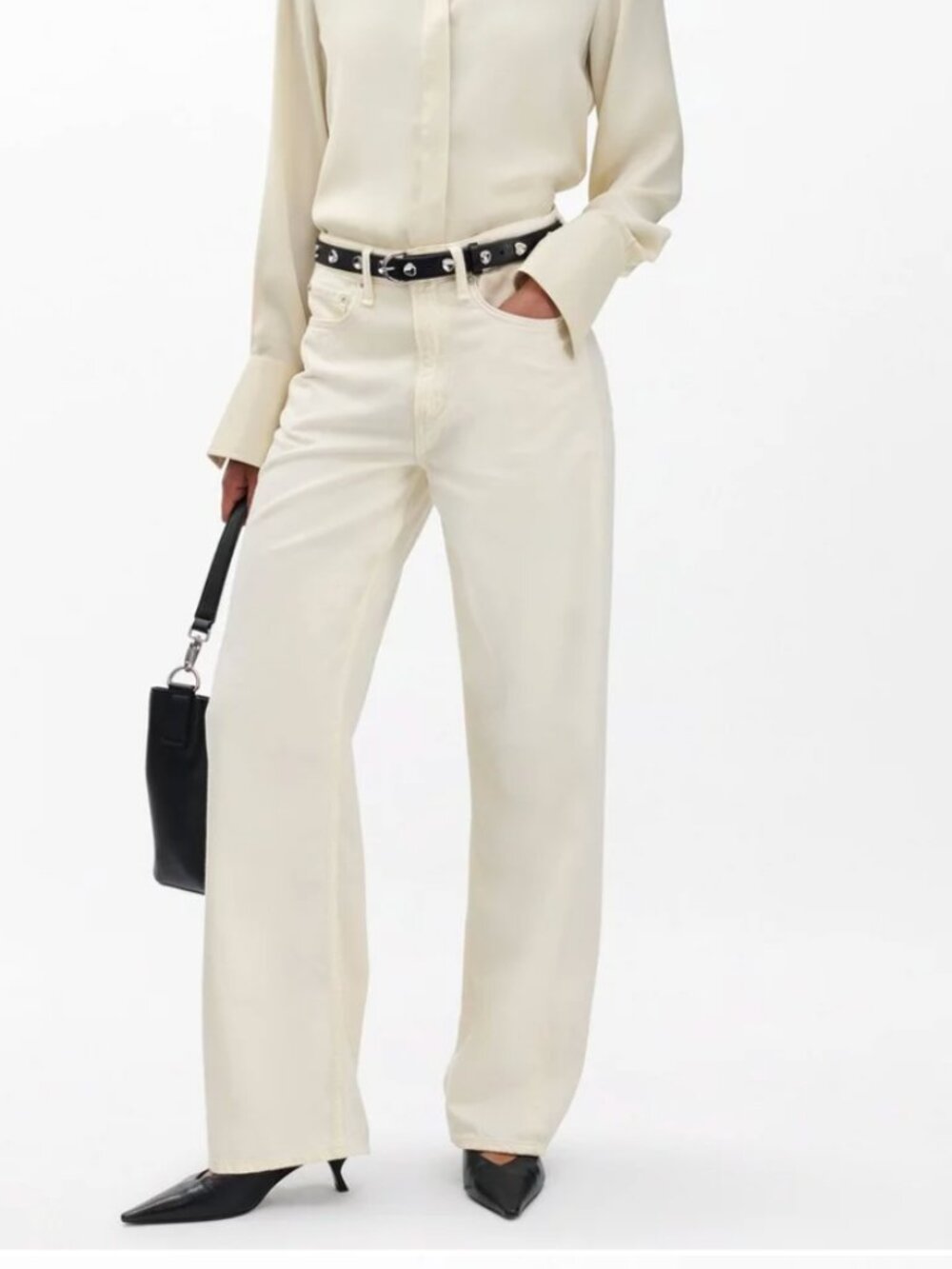 NWT: Rag and bone featherweight ecru logan mid-rise leg size 25